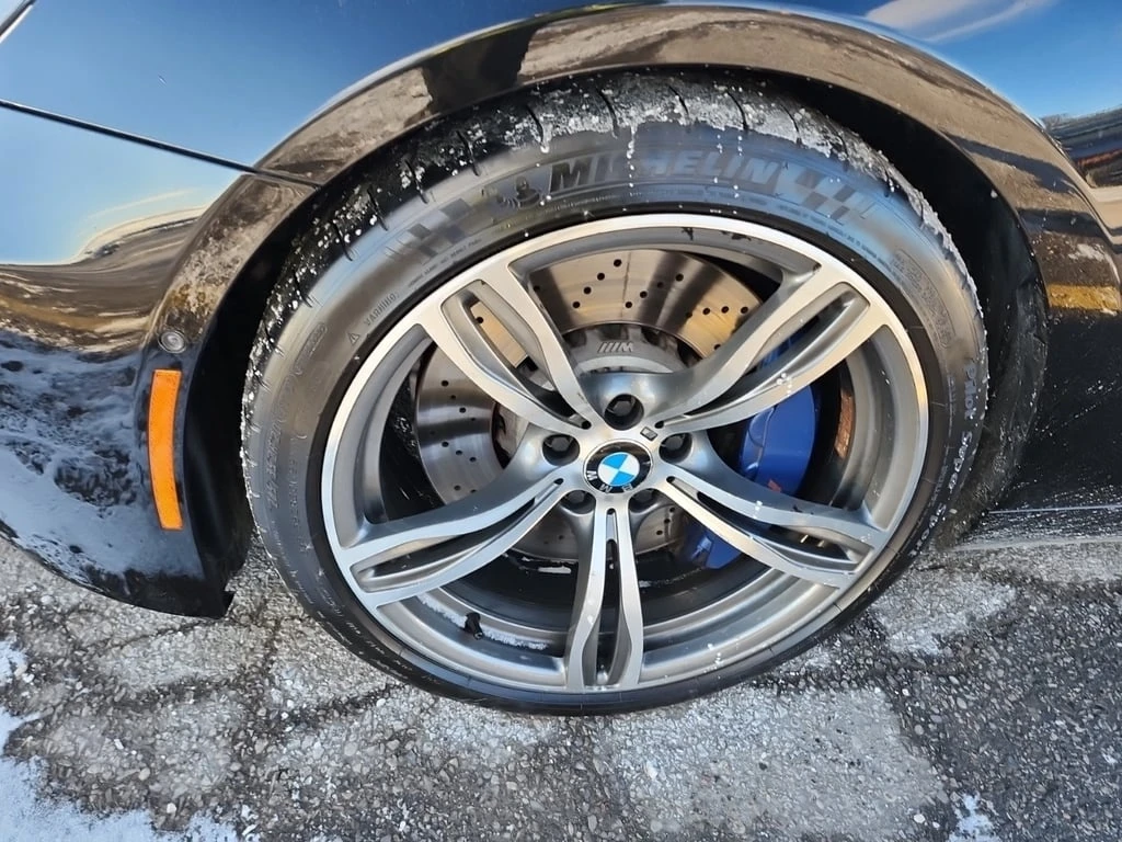 BMW M6 6 Series  CARFAX - изображение 6