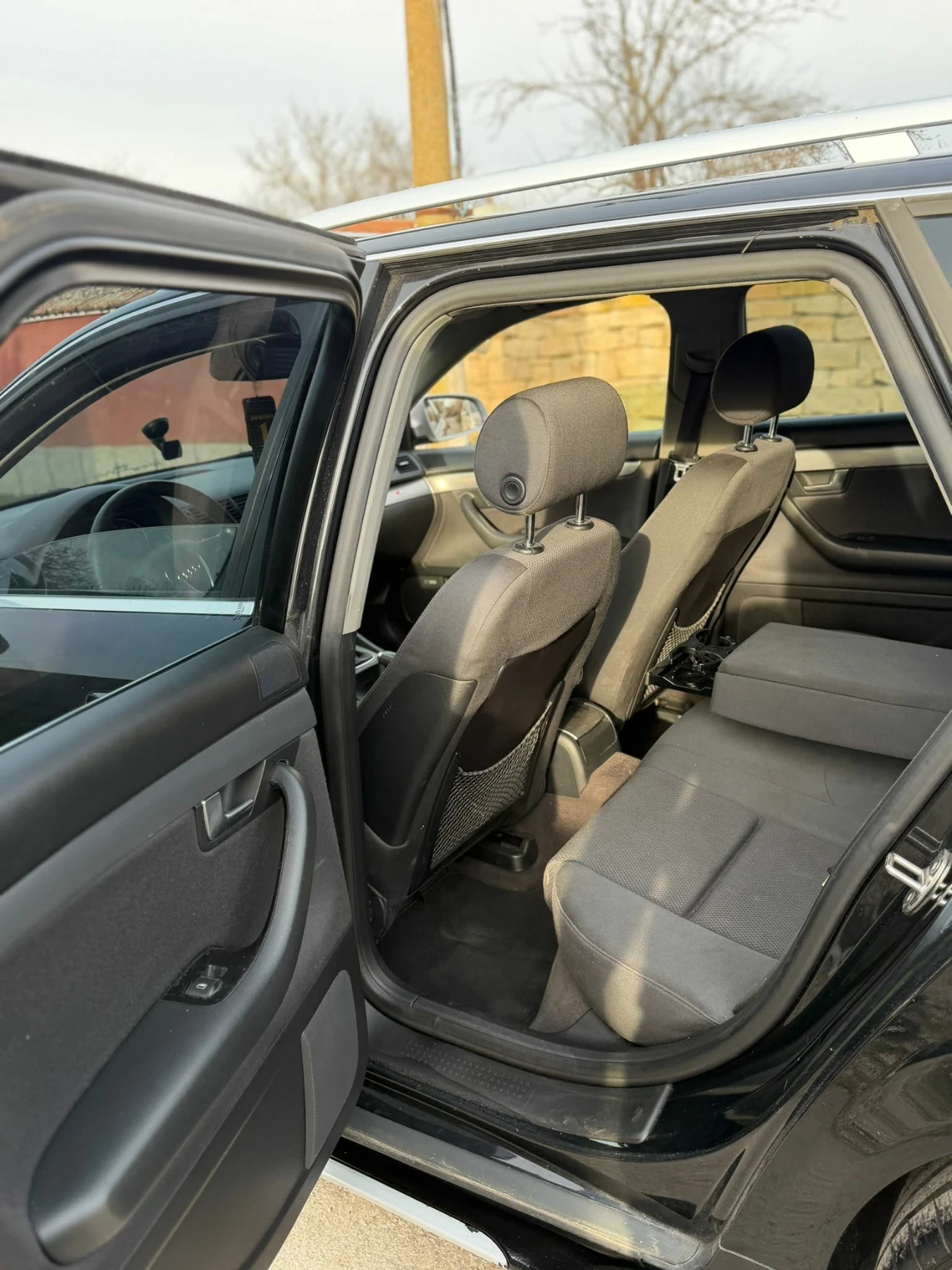 Audi A4 2.5, снимка 3 - Автомобили и джипове - 53758146