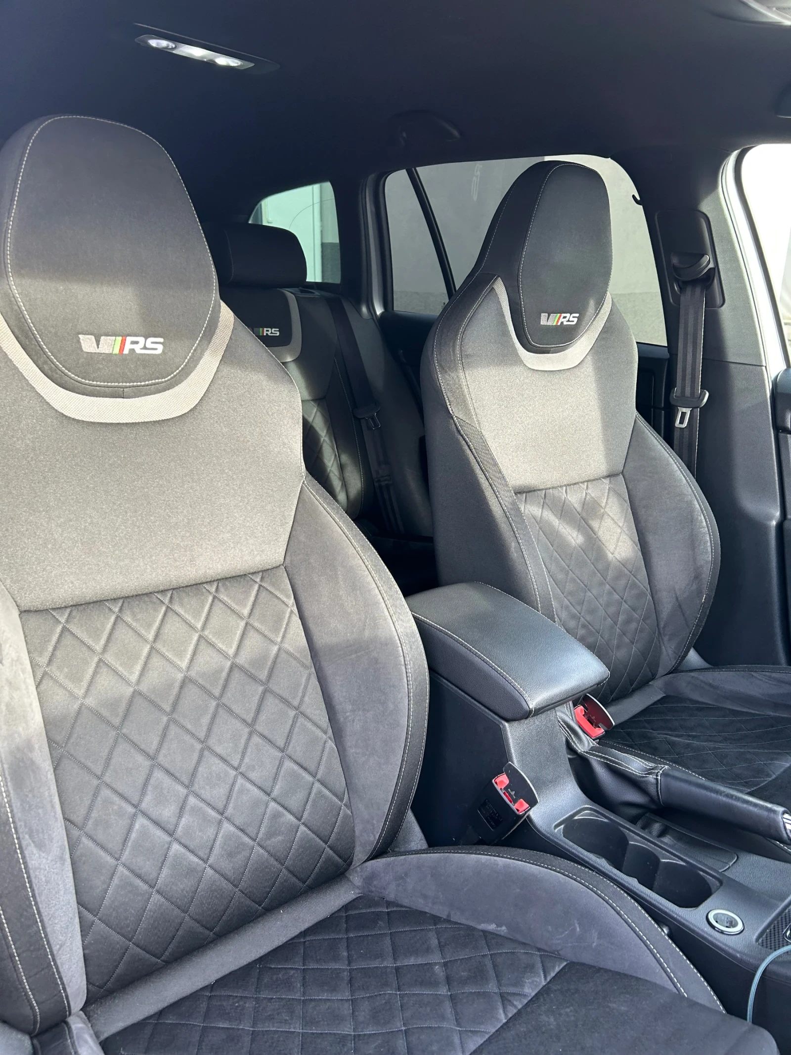 Skoda Octavia VRS 2.0 TDI, снимка 14 - Автомобили и джипове - 53849583