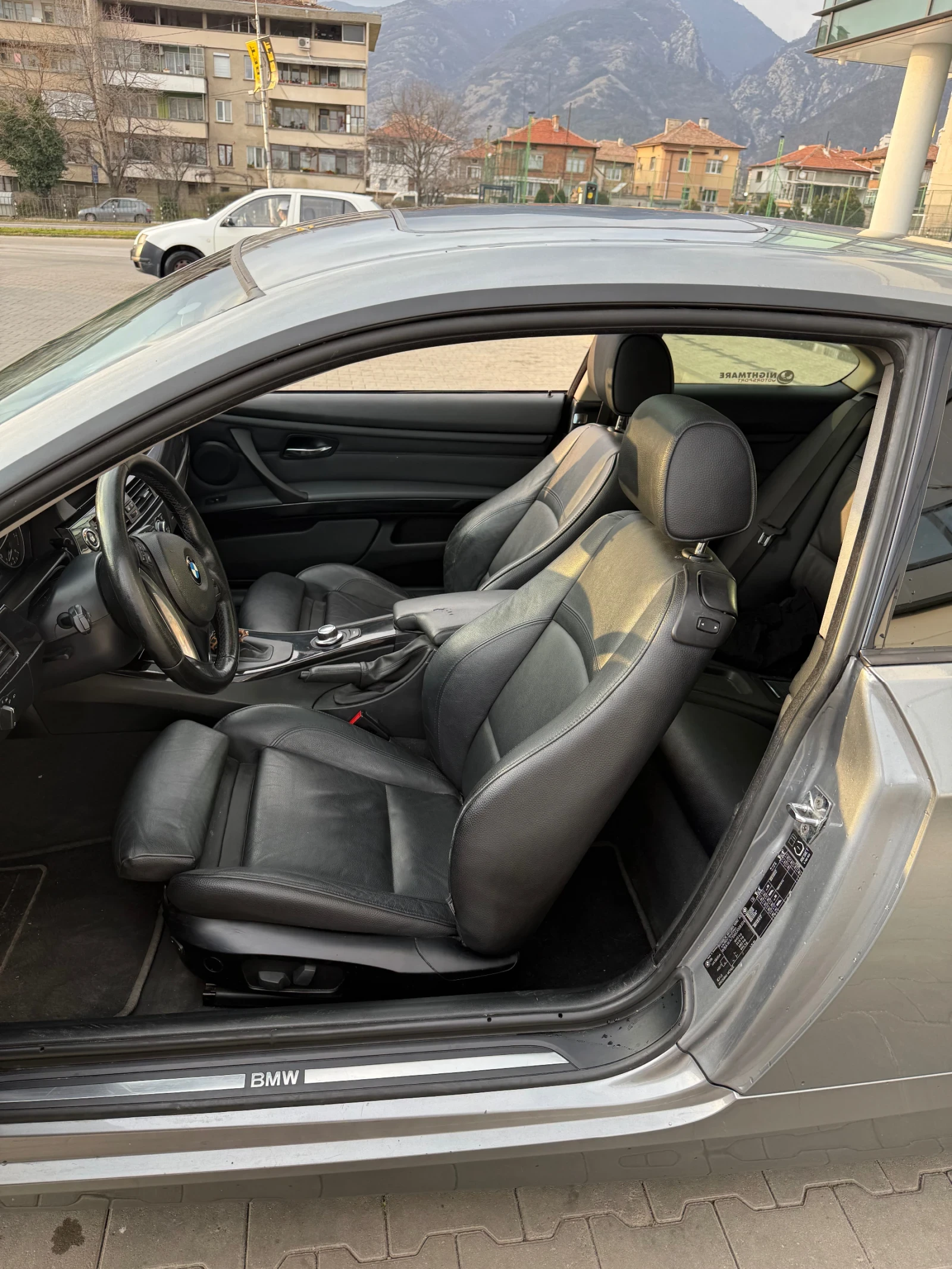 BMW 320, снимка 8 - Автомобили и джипове - 53878930