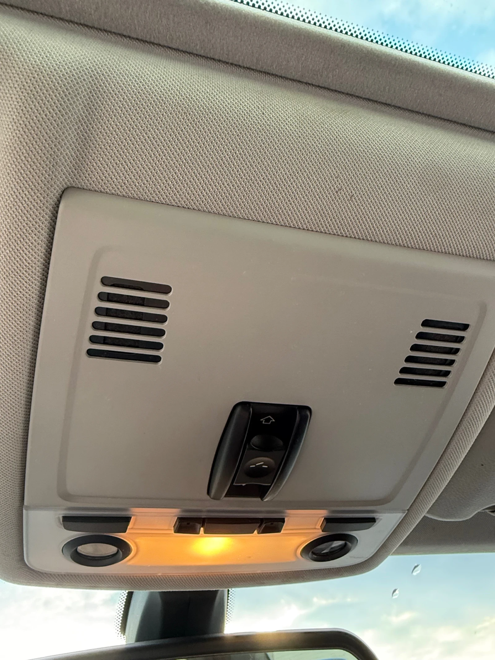 BMW 320, снимка 11 - Автомобили и джипове - 53878930