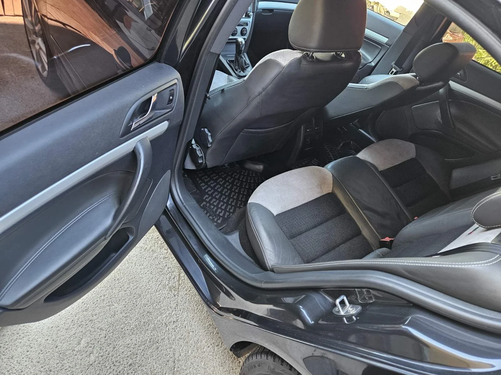 Skoda Octavia, снимка 9 - Автомобили и джипове - 54000814