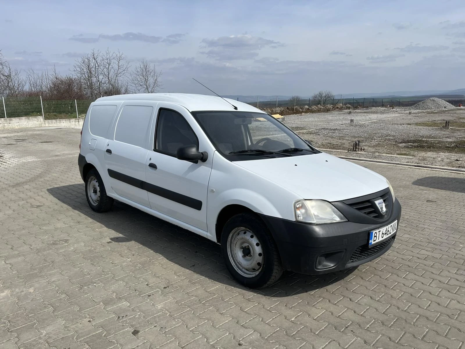 Dacia Logan На Газ, снимка 2 - Автомобили и джипове - 54083334