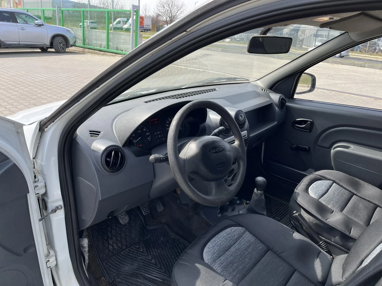 Dacia Logan На Газ, снимка 7 - Автомобили и джипове - 54083334