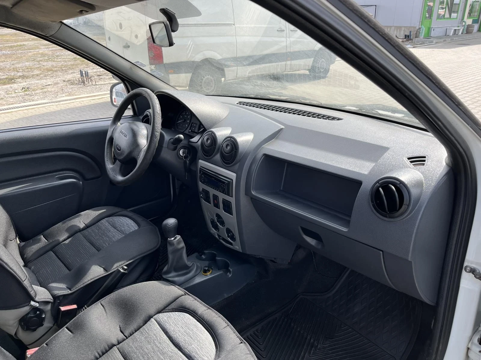 Dacia Logan На Газ, снимка 6 - Автомобили и джипове - 54083334