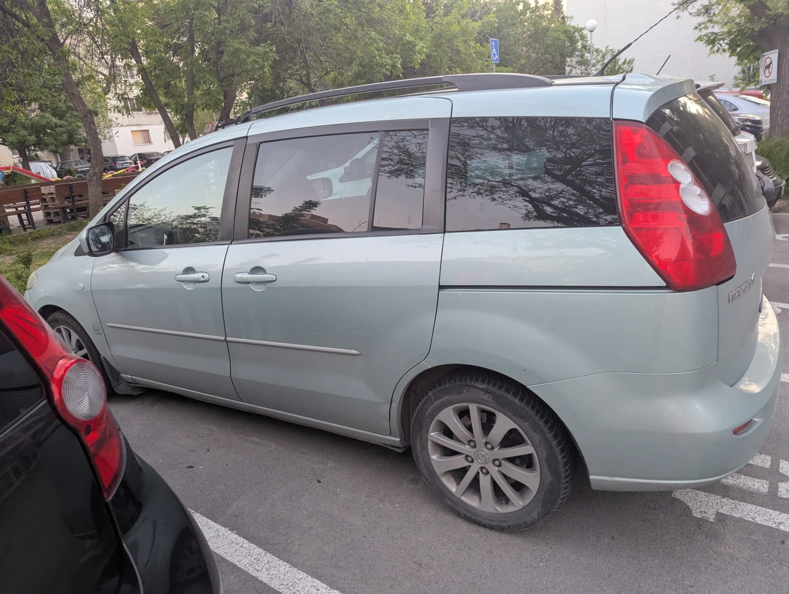 Mazda 5, снимка 2 - Автомобили и джипове - 54331240
