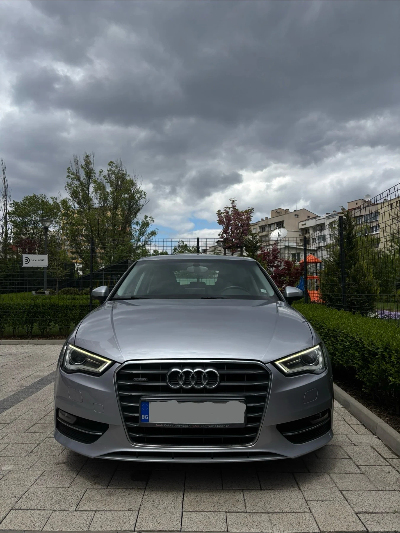 Audi A3 2.0 TDI Quattro Sportback, снимка 2 - Автомобили и джипове - 54400673