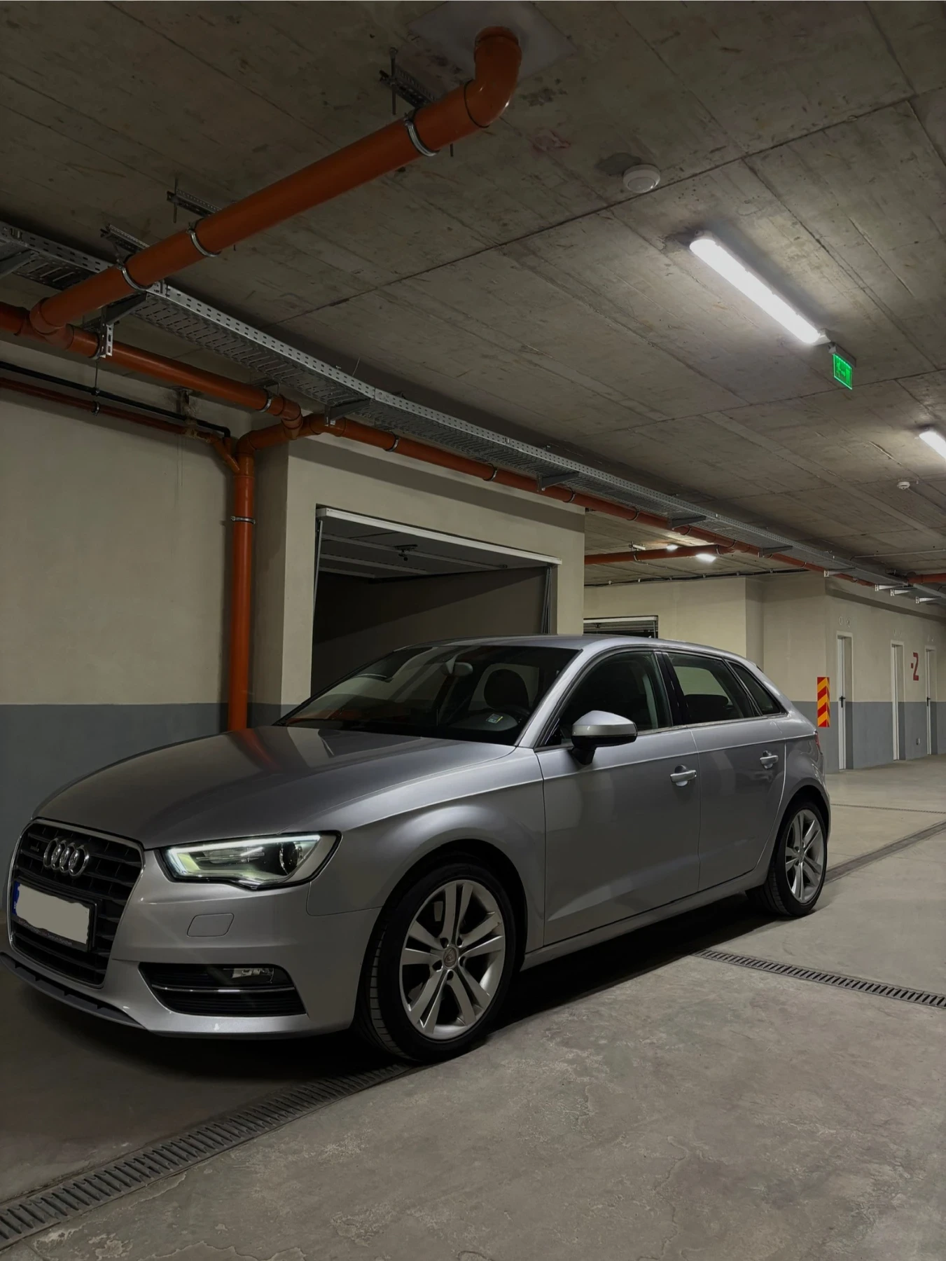 Audi A3 2.0 TDI Quattro Sportback, снимка 16 - Автомобили и джипове - 54400673