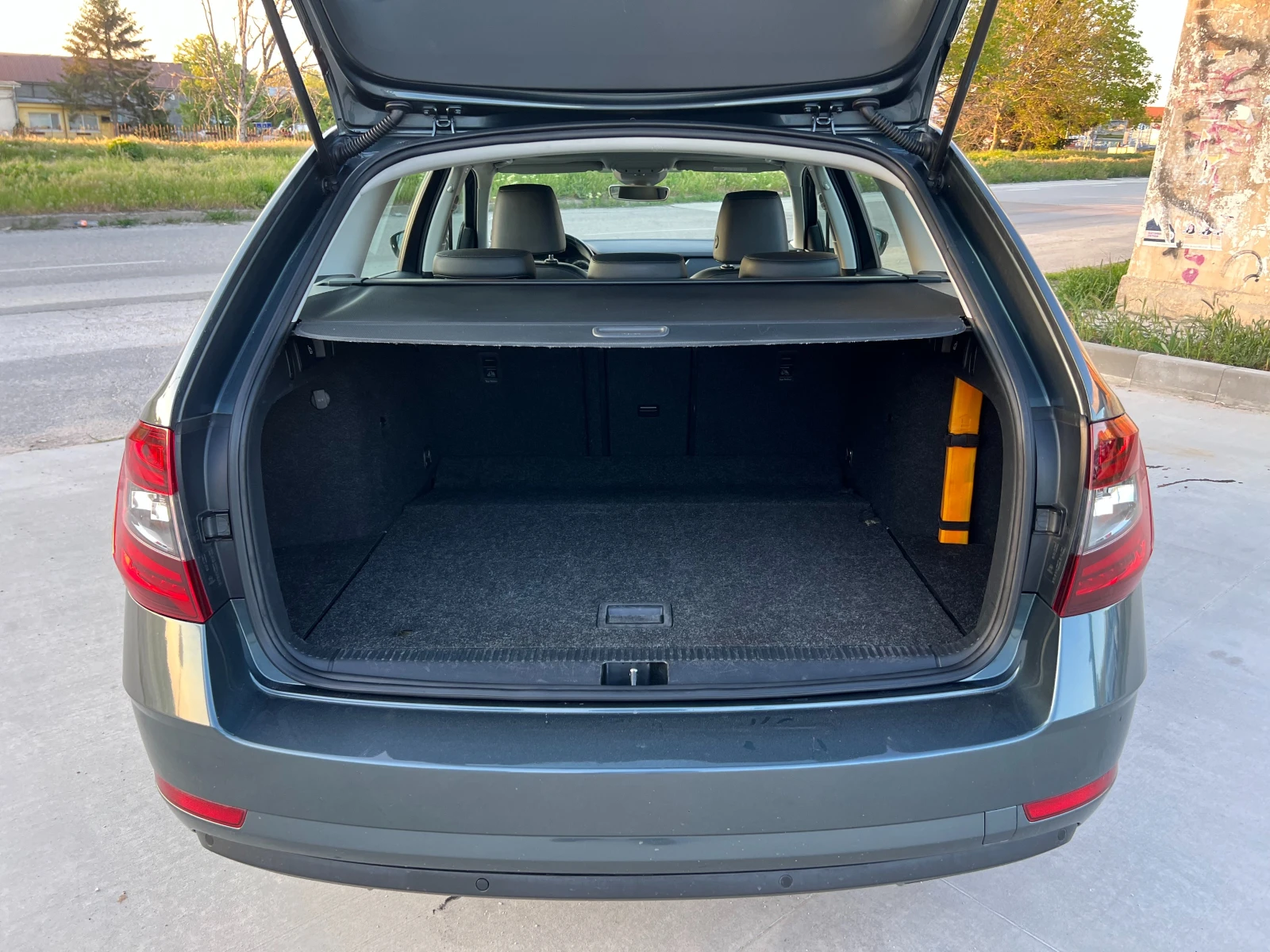 Skoda Octavia 1.6TDI-116ксDSG-FULL екстри!, снимка 7 - Автомобили и джипове - 54483508