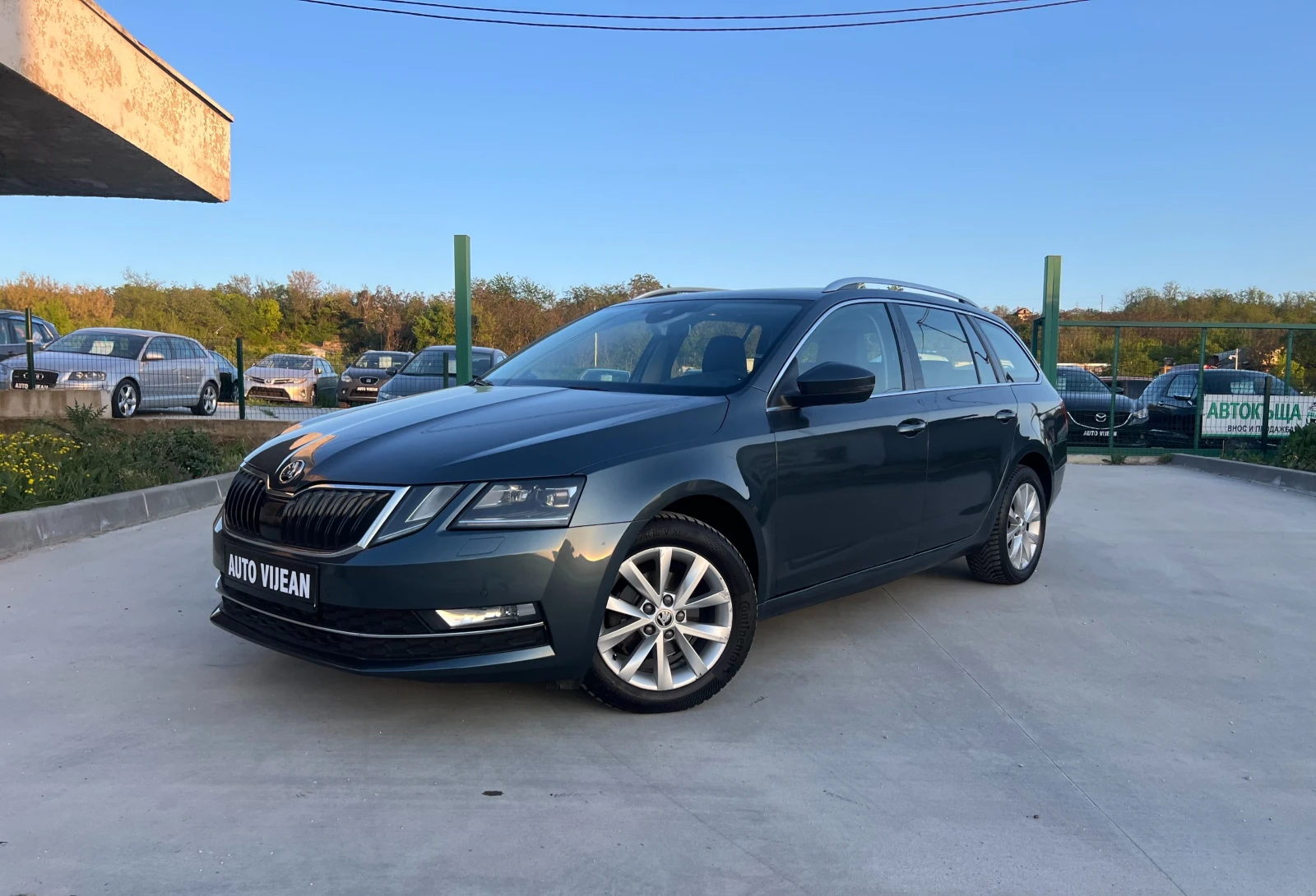 Skoda Octavia 1.6TDI-116ксDSG-FULL екстри!