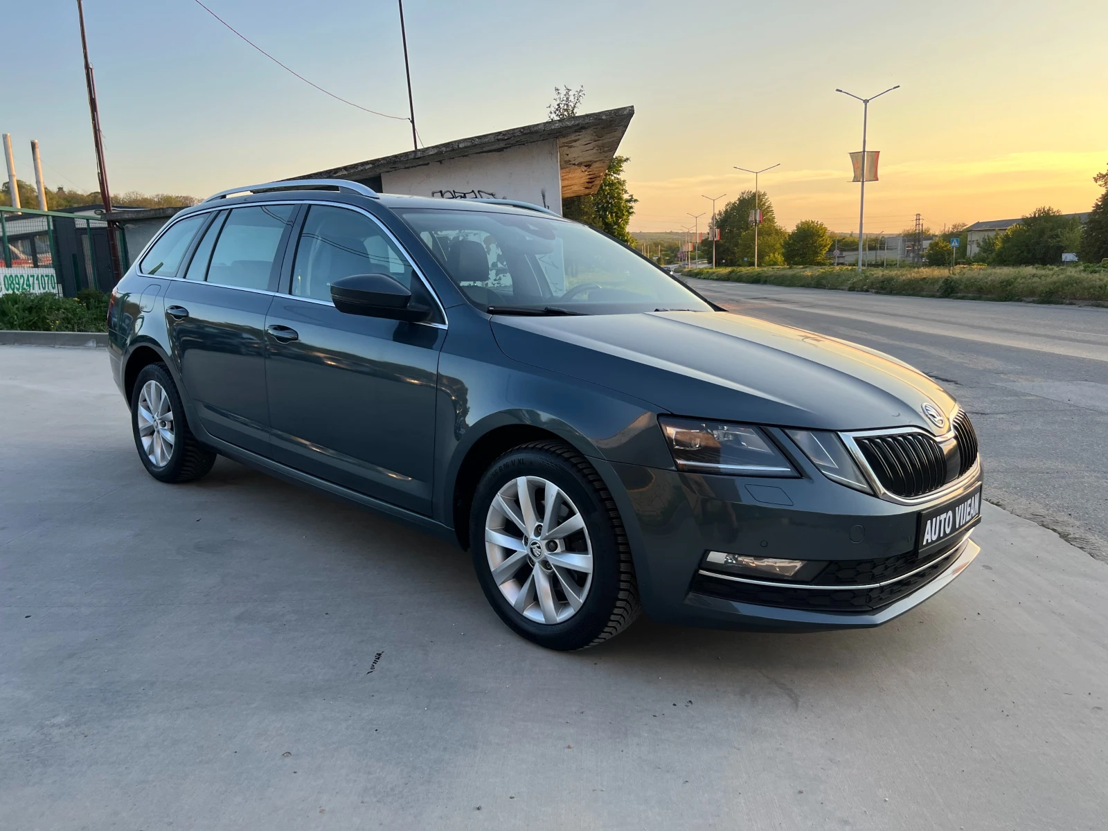 Skoda Octavia 1.6TDI-116ксDSG-FULL екстри!, снимка 3 - Автомобили и джипове - 54483508