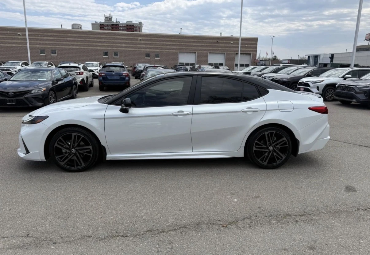 Toyota Camry HYBRID XSE AWD / ОБДУХВАНЕ / 360* КАМЕРА / CARFAX, снимка 3 - Автомобили и джипове - 54567126