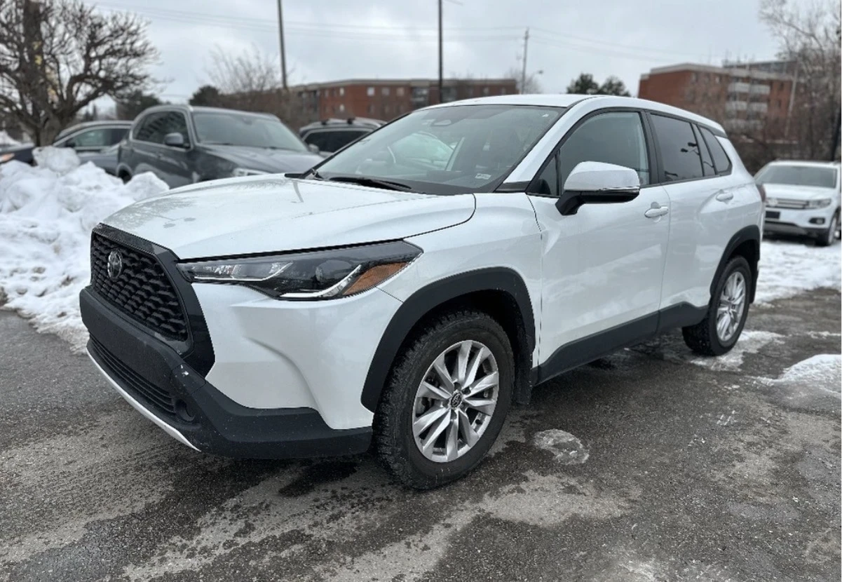 Toyota Corolla Cross ПОДГРЕВ * ДИСТРОНИК * BLIND SPOT * КАМ * CARPLAY *