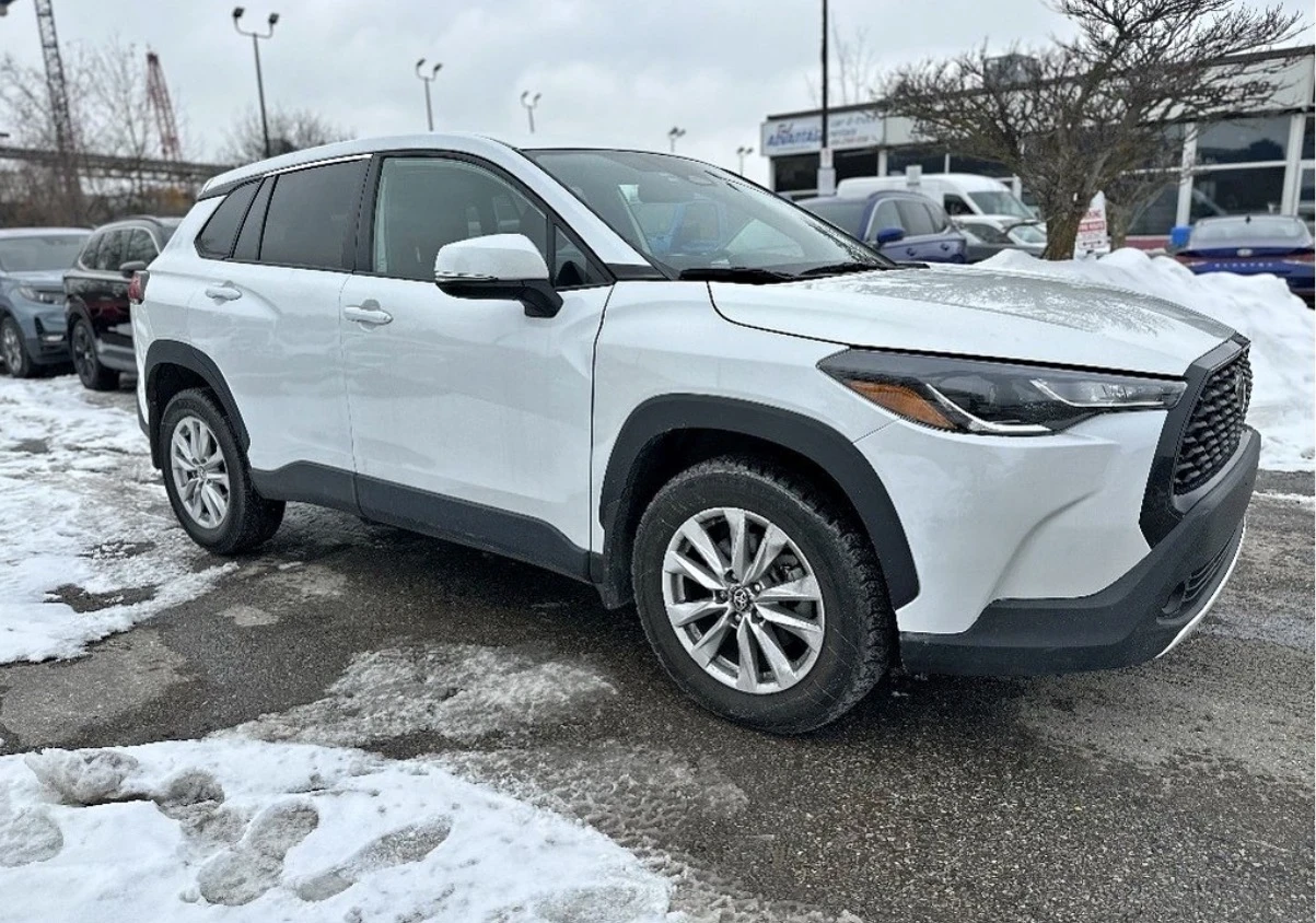 Toyota Corolla Cross ПОДГРЕВ * ДИСТРОНИК * BLIND SPOT * КАМ * CARPLAY *, снимка 3 - Автомобили и джипове - 54608635