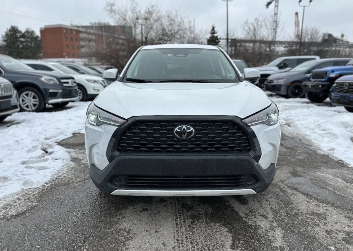 Toyota Corolla Cross ПОДГРЕВ * ДИСТРОНИК * BLIND SPOT * КАМ * CARPLAY *, снимка 2 - Автомобили и джипове - 54608635