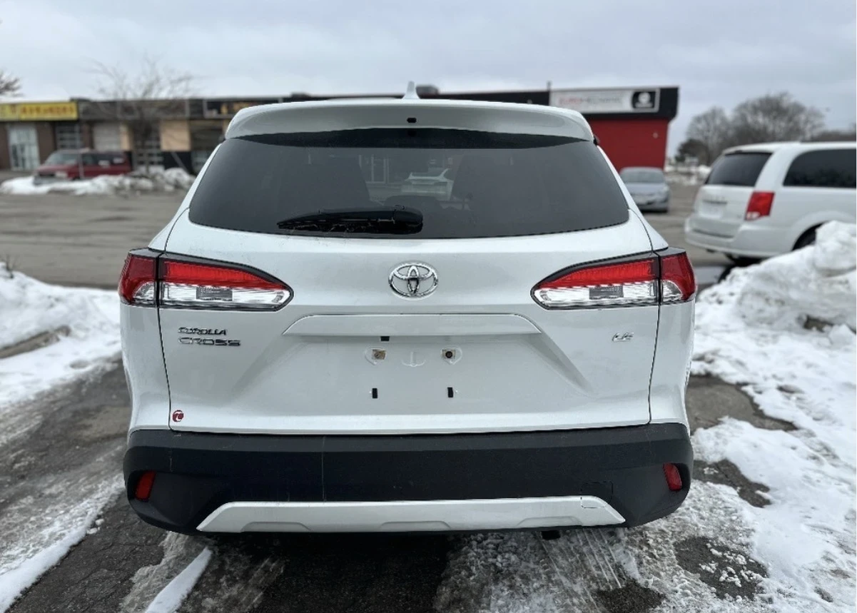 Toyota Corolla Cross ПОДГРЕВ * ДИСТРОНИК * BLIND SPOT * КАМ * CARPLAY *, снимка 5 - Автомобили и джипове - 54608635