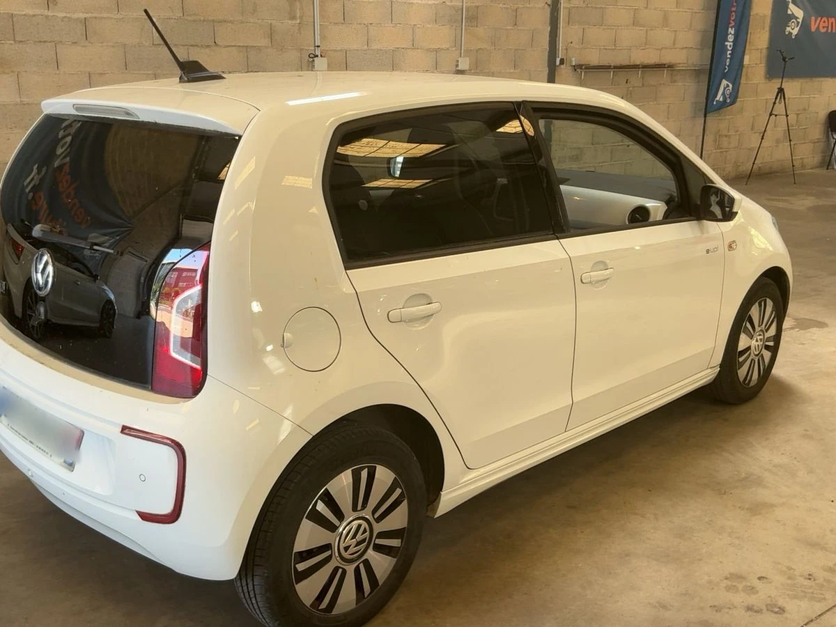 VW Up 27000 km Подгреви, снимка 4 - Автомобили и джипове - 54840493