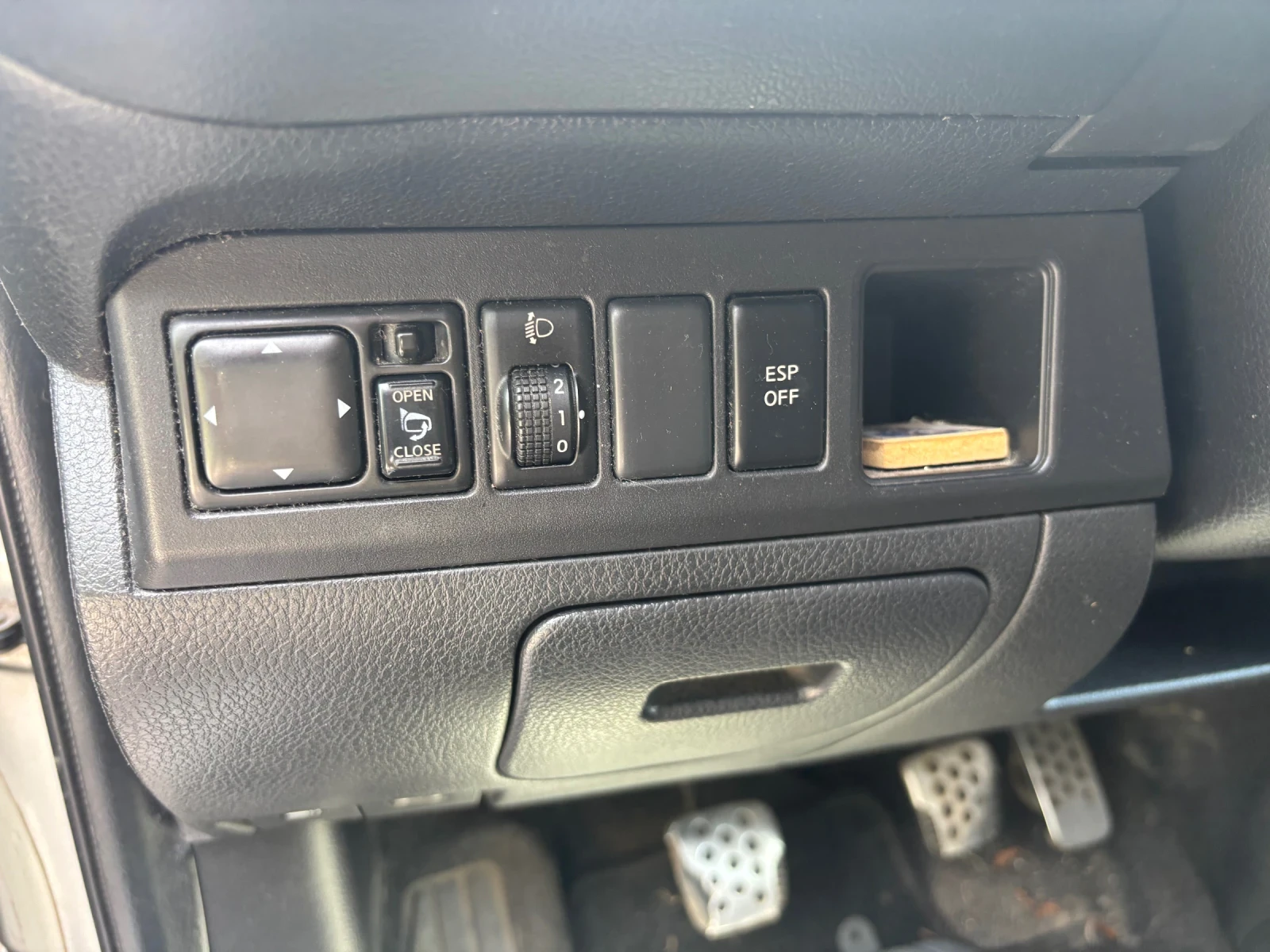Nissan Note, снимка 10 - Автомобили и джипове - 54898867