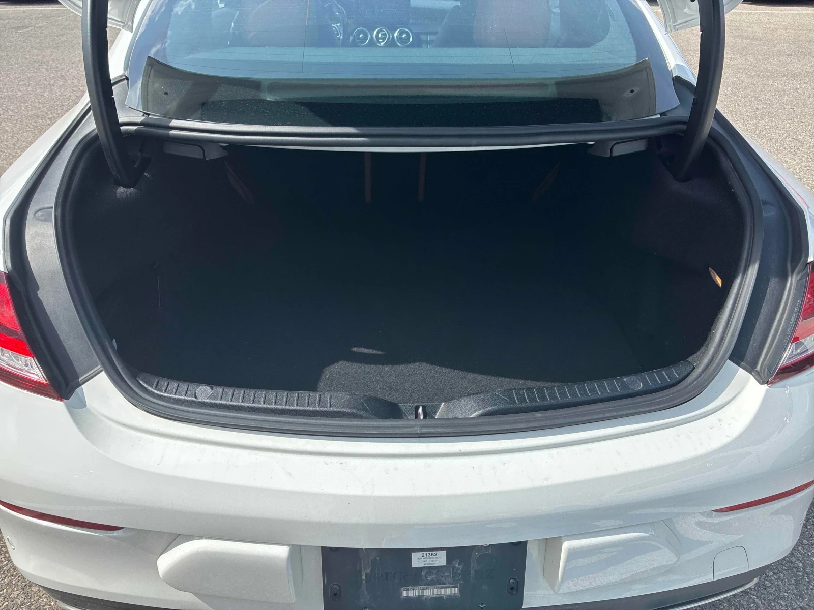 Mercedes-Benz C 300 4MATIC * ПОДГРЕВ * ПАНОРАМА * 360 * CARFAX, снимка 13 - Автомобили и джипове - 54887817