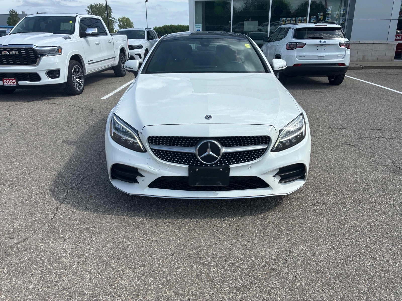 Mercedes-Benz C 300 4MATIC * ПОДГРЕВ * ПАНОРАМА * 360 * CARFAX