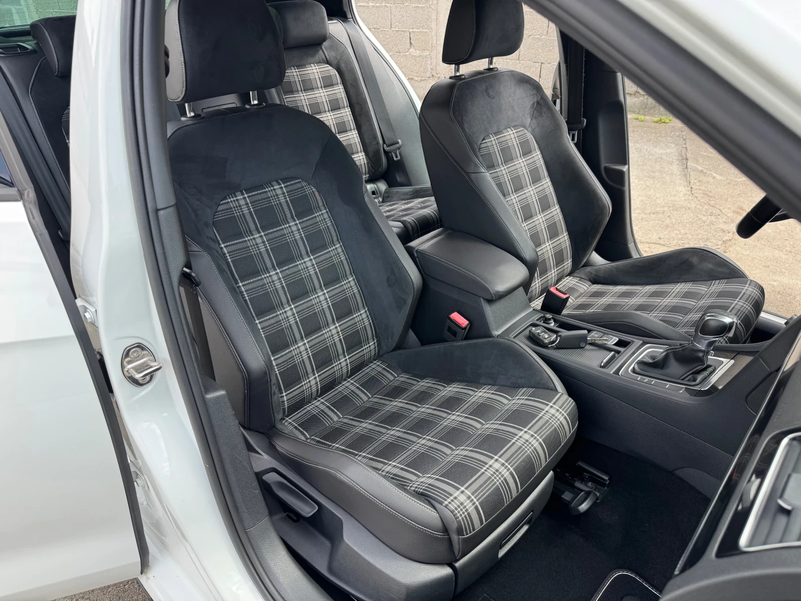 VW Golf * GTD* DSG* BBS, снимка 11 - Автомобили и джипове - 55013092