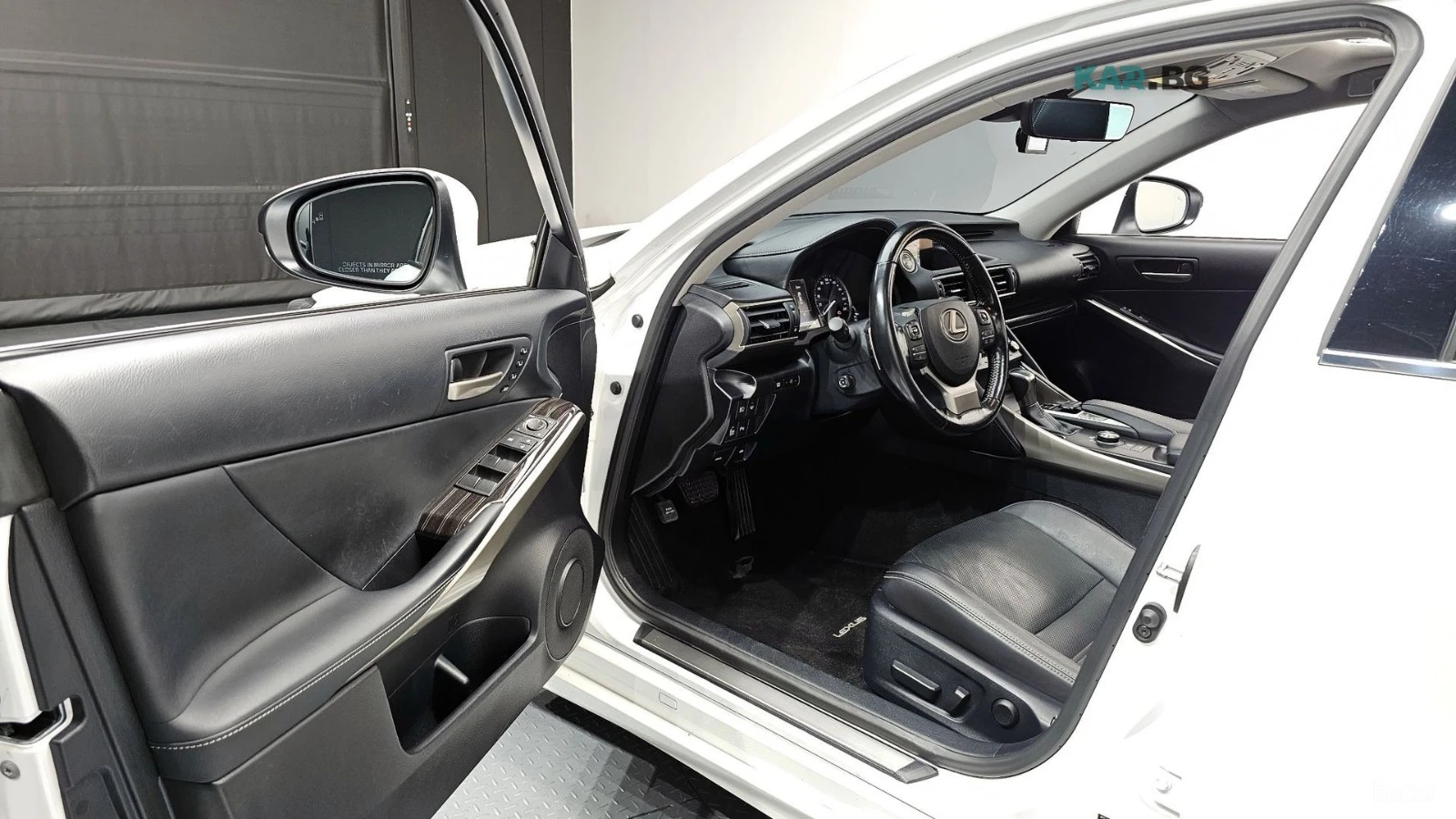 Lexus IS 300 * ПОДГРЕВ* 360* Ambient Light* Head-up* , снимка 10 - Автомобили и джипове - 55060928