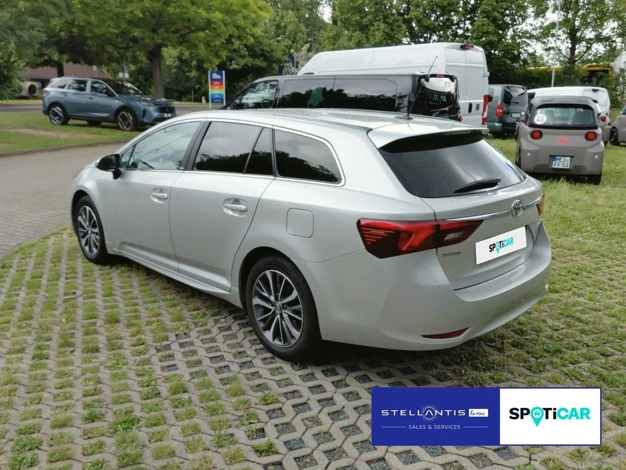 Toyota Avensis Edition* Aut.* 1.8 Valvematic 147ps* Kam.* Key Go*, снимка 4 - Автомобили и джипове - 55061642