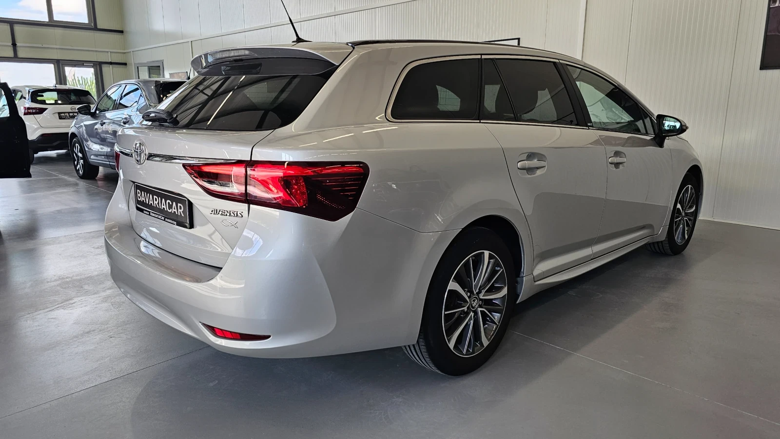 Toyota Avensis Edition* Aut.* 1.8 Valvematic 147ps* Kam.* Key Go*, снимка 8 - Автомобили и джипове - 55061642