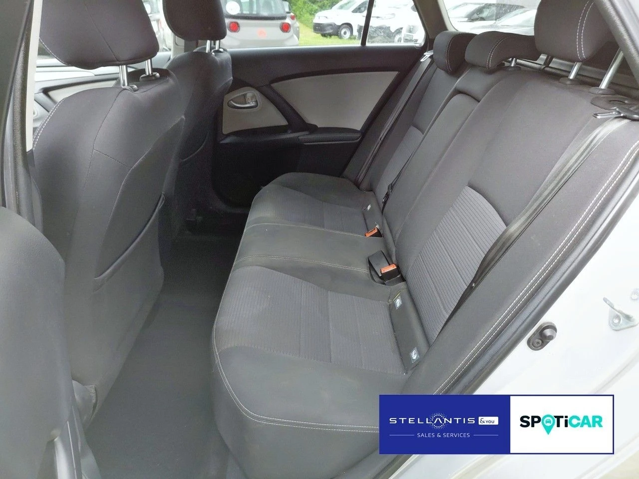 Toyota Avensis Edition* Aut.* 1.8 Valvematic 147ps* Kam.* Key Go*, снимка 12 - Автомобили и джипове - 55061642