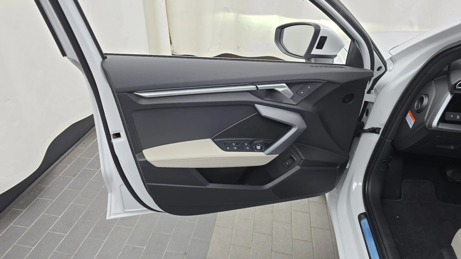 Audi A3 | 2.0 TFSI | S line | Virtual Cockpit | 2025, снимка 16 - Автомобили и джипове - 55220193