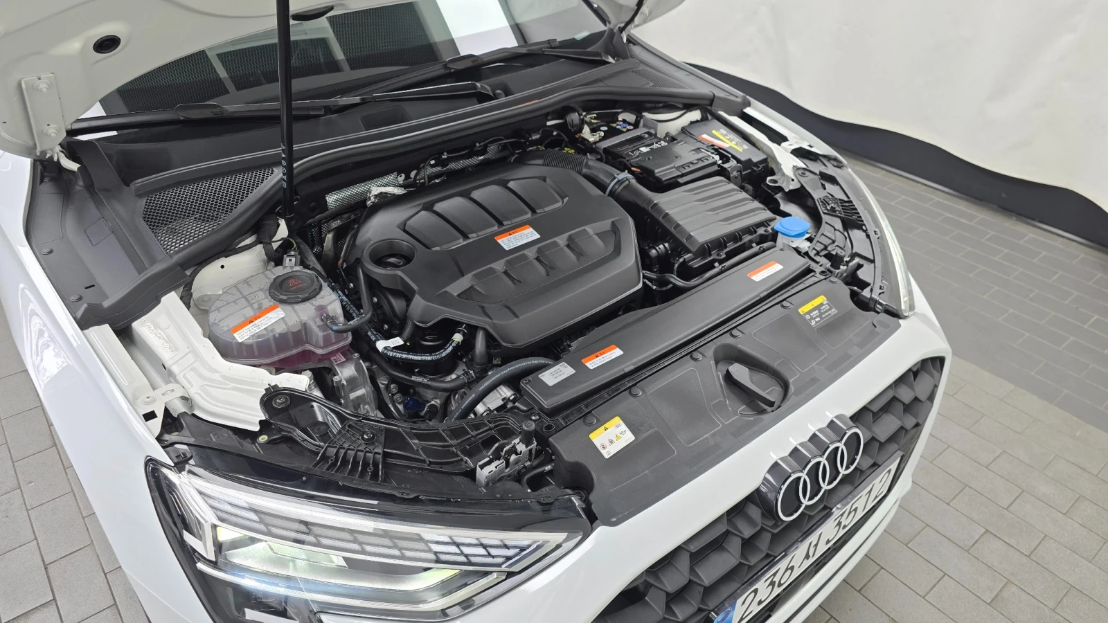 Audi A3 | 2.0 TFSI | S line | Virtual Cockpit | 2025, снимка 6 - Автомобили и джипове - 55220193