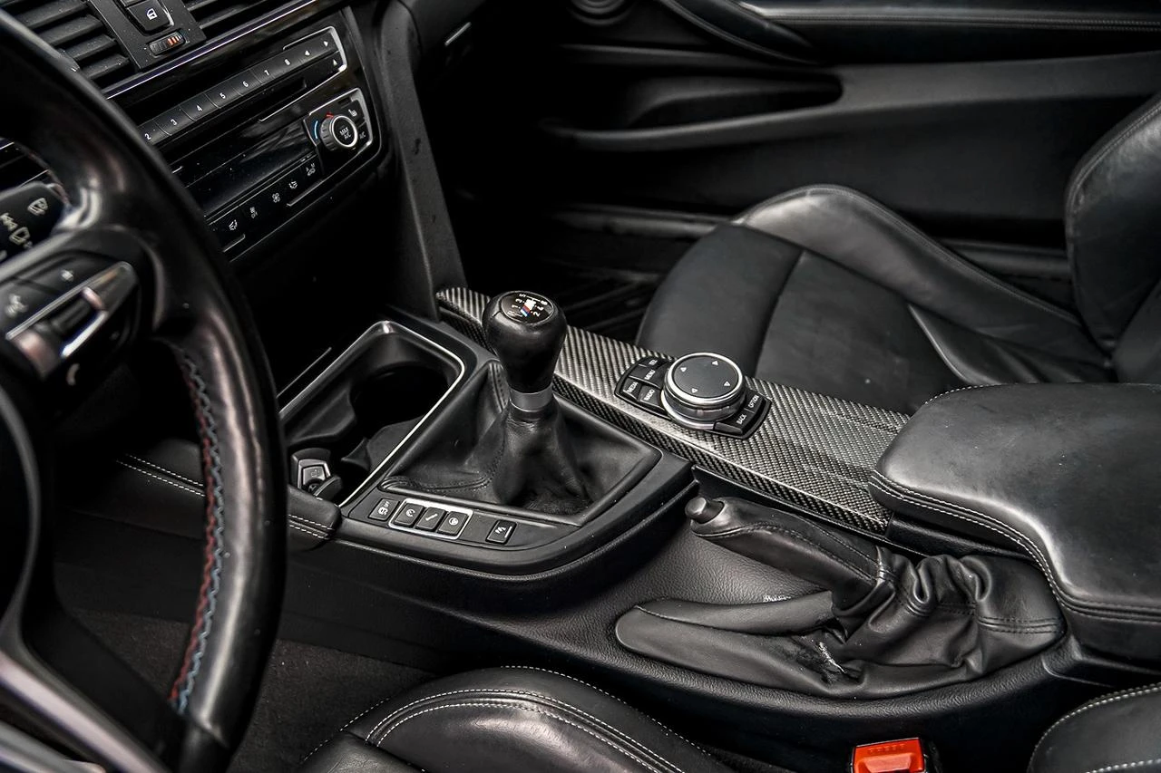 BMW M4 | Ръчни Скорости| HUD| CARBON FIBER| NAVI| CAM, снимка 8 - Автомобили и джипове - 55232840