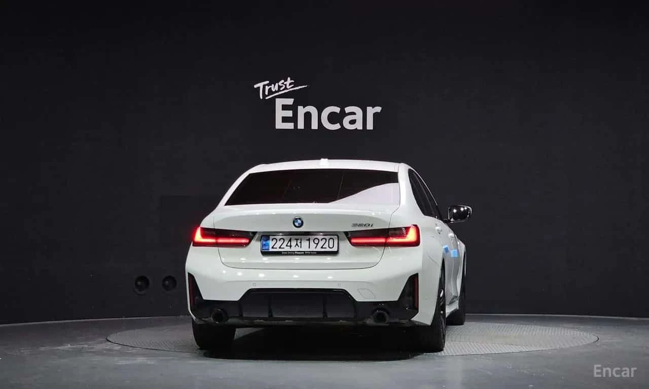 BMW 320 * M Sport * ДИСТРОНИК * ХЕДЪП, снимка 4 - Автомобили и джипове - 55558077