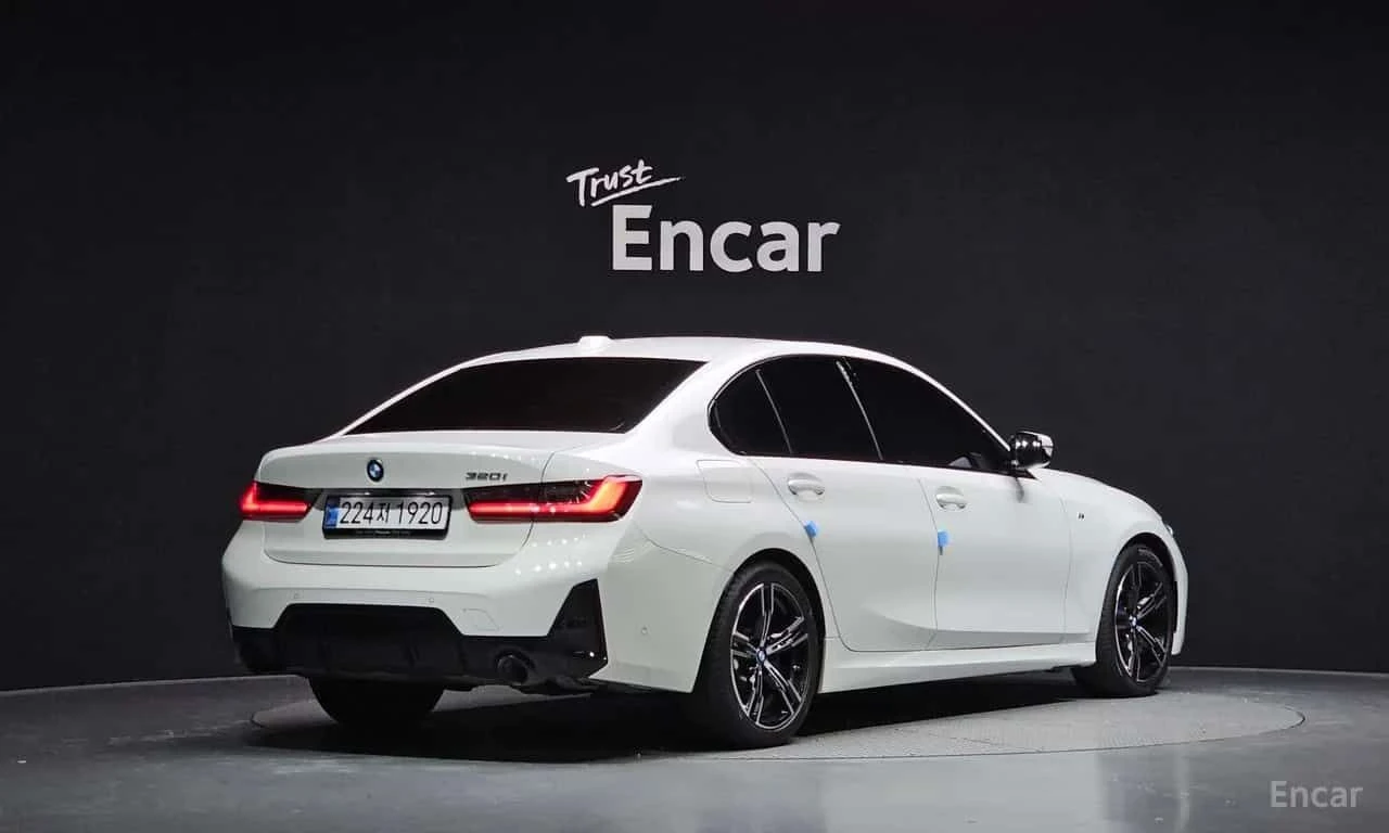 BMW 320 * M Sport * ДИСТРОНИК * ХЕДЪП, снимка 2 - Автомобили и джипове - 55558077