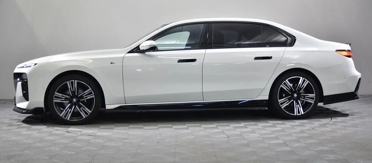 BMW 740 d xDrive M-Sport PRO, снимка 2 - Автомобили и джипове - 55897234