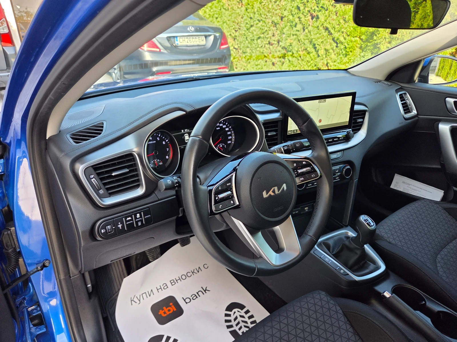Kia Ceed 1.5 НОВА, снимка 13 - Автомобили и джипове - 56583930
