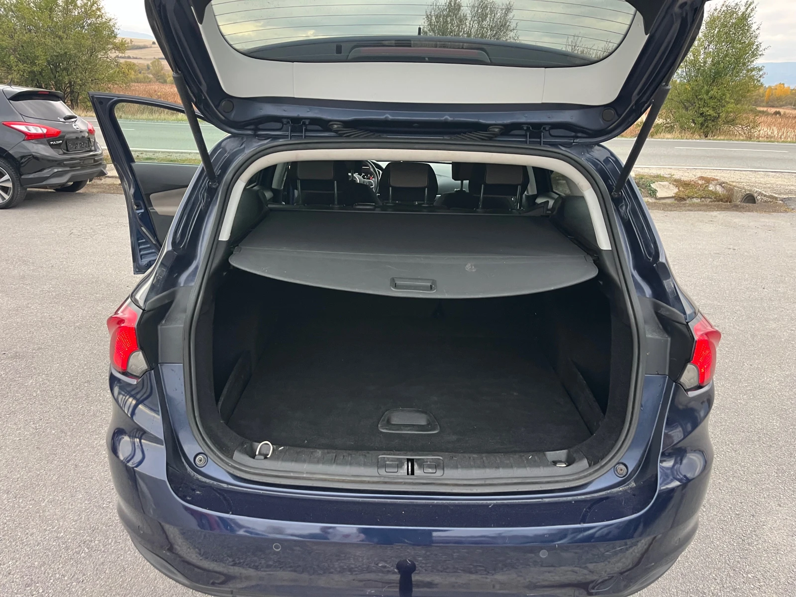 Fiat Tipo 1.6 Mjet NAVI, снимка 11 - Автомобили и джипове - 56707695