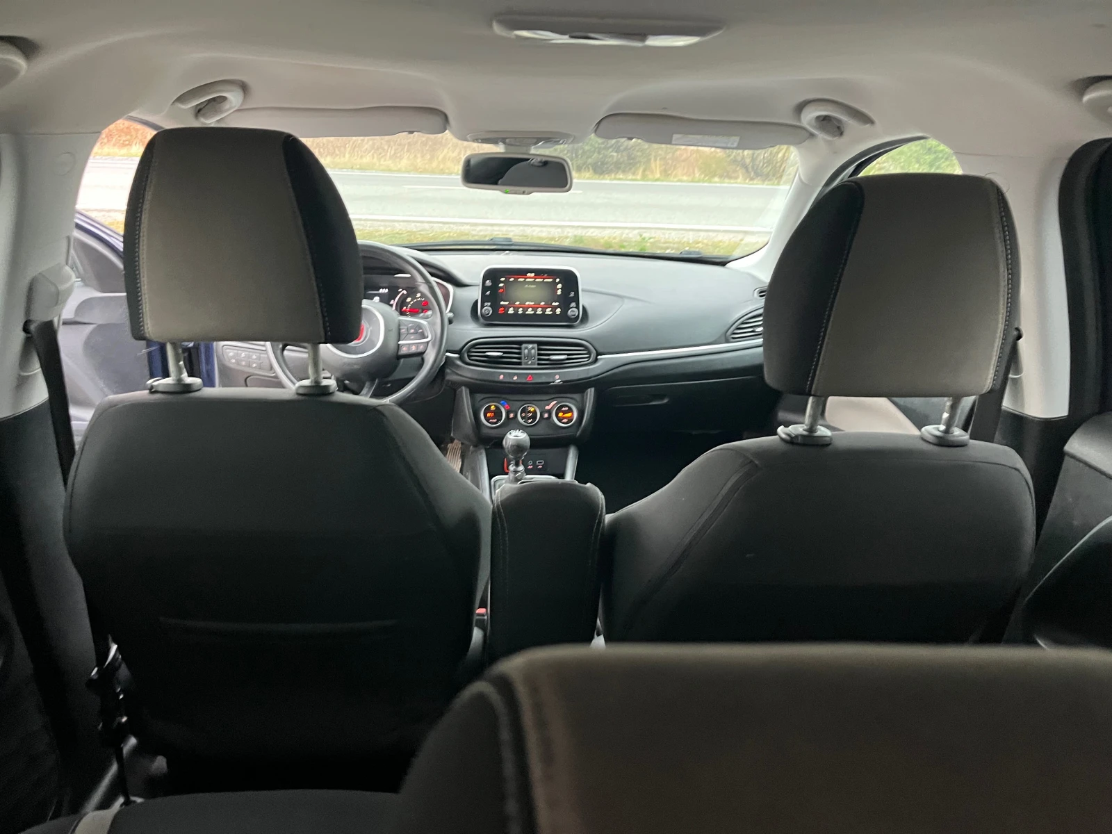 Fiat Tipo 1.6 Mjet NAVI, снимка 10 - Автомобили и джипове - 56707695
