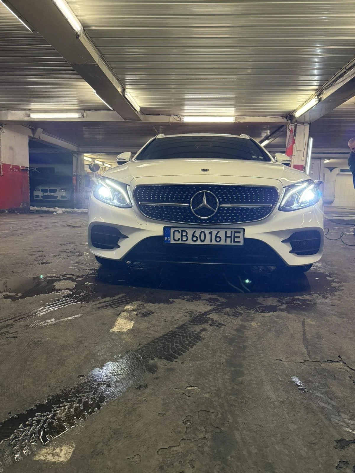 Mercedes-Benz E 220  CDI AMG 9-G tronik , снимка 2 - Автомобили и джипове - 56714829