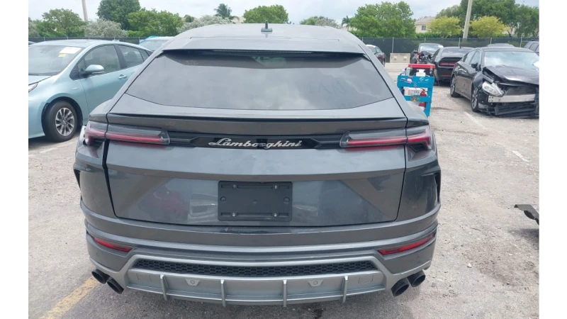 Lamborghini Urus, снимка 9 - Автомобили и джипове - 48098094