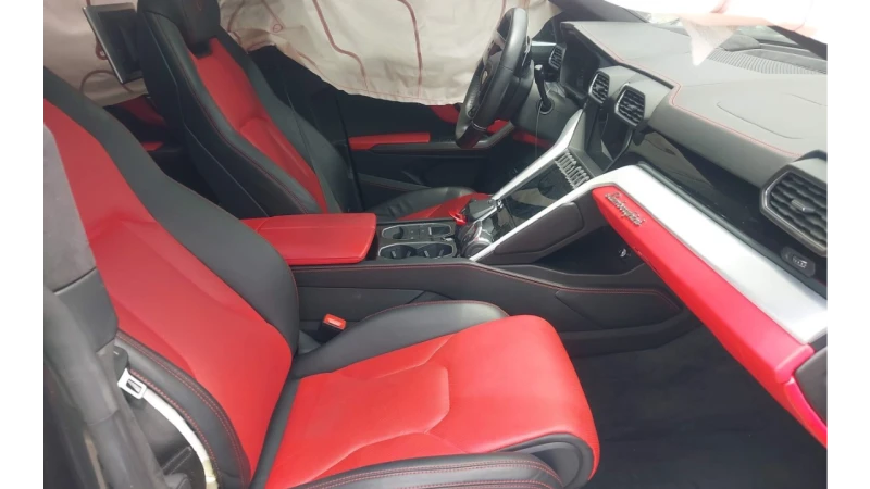 Lamborghini Urus, снимка 12 - Автомобили и джипове - 48098094