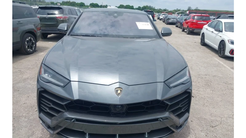 Lamborghini Urus, снимка 10 - Автомобили и джипове - 48098094