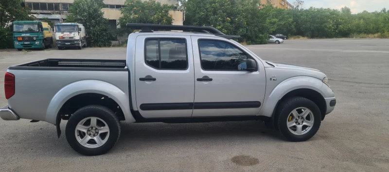 Nissan Navara, снимка 5 - Автомобили и джипове - 48312057