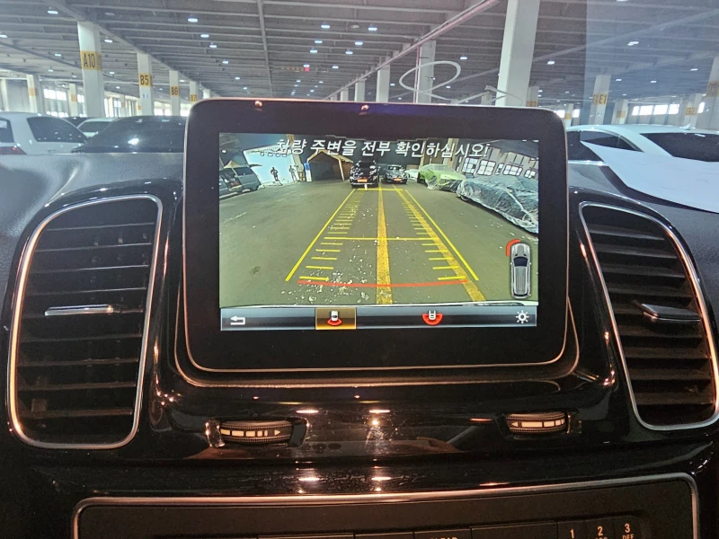 Mercedes-Benz GLE 350 AMG Pack-ОЧАКВАН ВНОС! СУПЕР СЪСТОЯНИЕ!, снимка 16 - Автомобили и джипове - 52521463