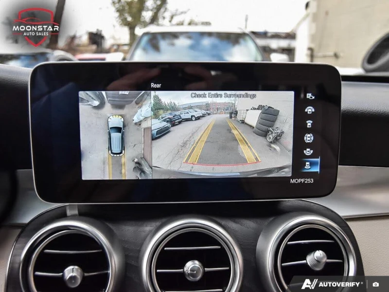 Mercedes-Benz GLC 300 4MATIC ПОДГРЕВ* 360CAM* PANO* BLINDSPOT* CARPLAY* , снимка 15 - Автомобили и джипове - 52611255