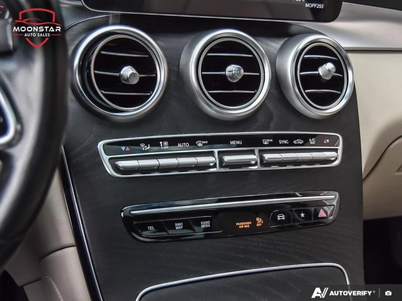 Mercedes-Benz GLC 300 4MATIC ПОДГРЕВ* 360CAM* PANO* BLINDSPOT* CARPLAY* , снимка 16 - Автомобили и джипове - 52611255