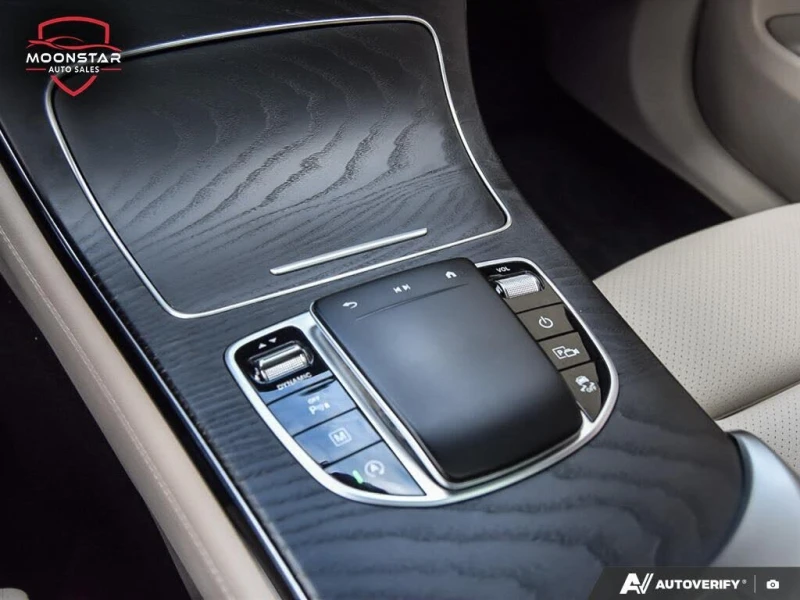 Mercedes-Benz GLC 300 4MATIC ПОДГРЕВ* 360CAM* PANO* BLINDSPOT* CARPLAY* , снимка 13 - Автомобили и джипове - 52611255