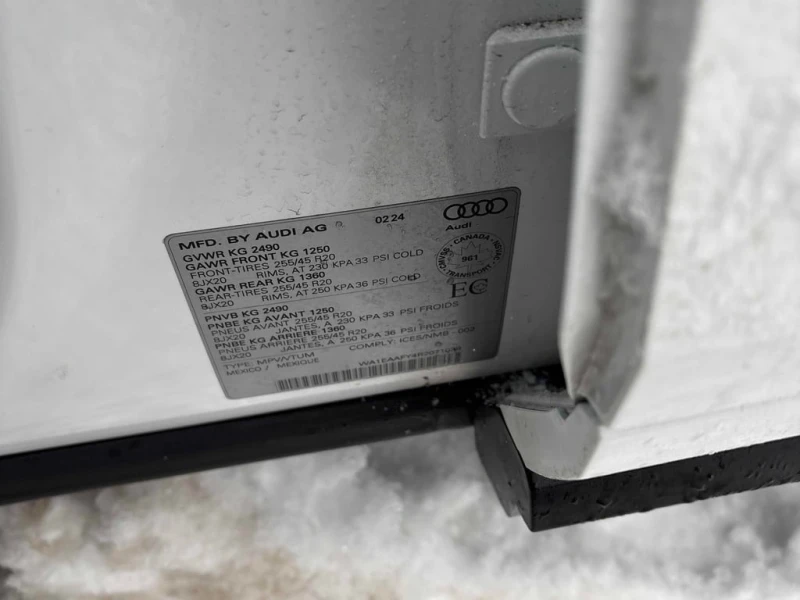 Audi Q5 * Progressiv * CARFAX * БЕЗ ПЪРВОНАЧАЛНА ВНОСКА, снимка 11 - Автомобили и джипове - 53027432