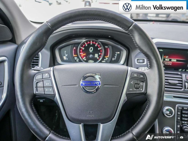 Volvo XC60 * CARFAX * ЦЕНА ДО БГ, снимка 12 - Автомобили и джипове - 53205524