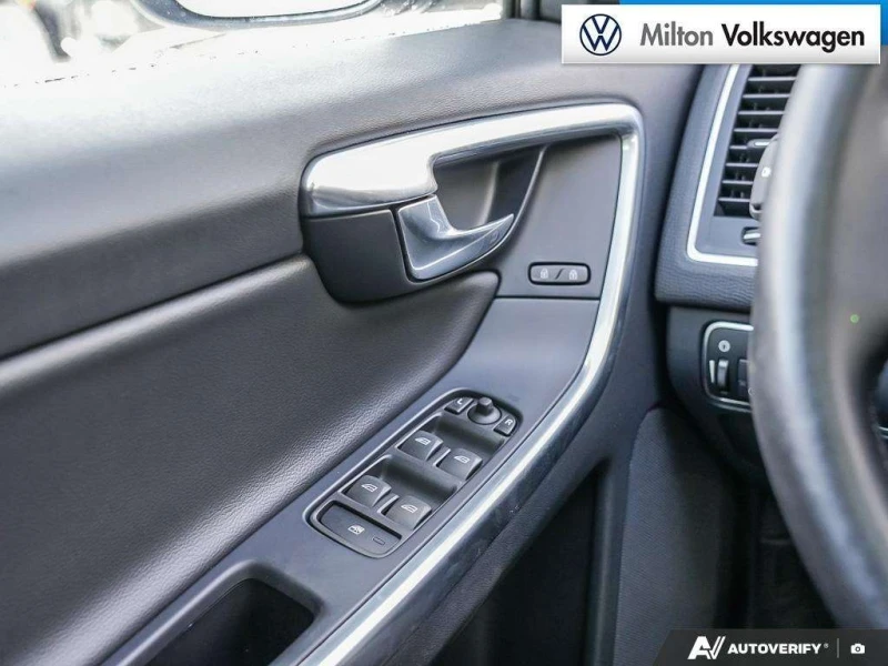 Volvo XC60 * CARFAX * ЦЕНА ДО БГ, снимка 15 - Автомобили и джипове - 53205524